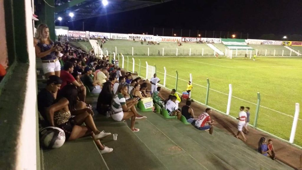 Torcedores no intervalo de TEC 1 x 0 Força Jovem - Foto: Horlan Tavares - Divulgação