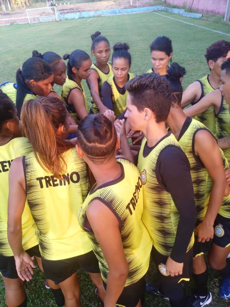 Jogadoras do São Valério reunidas 