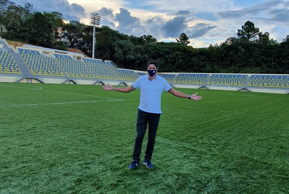 Edmílson na Arena de Santana do Parnaíba