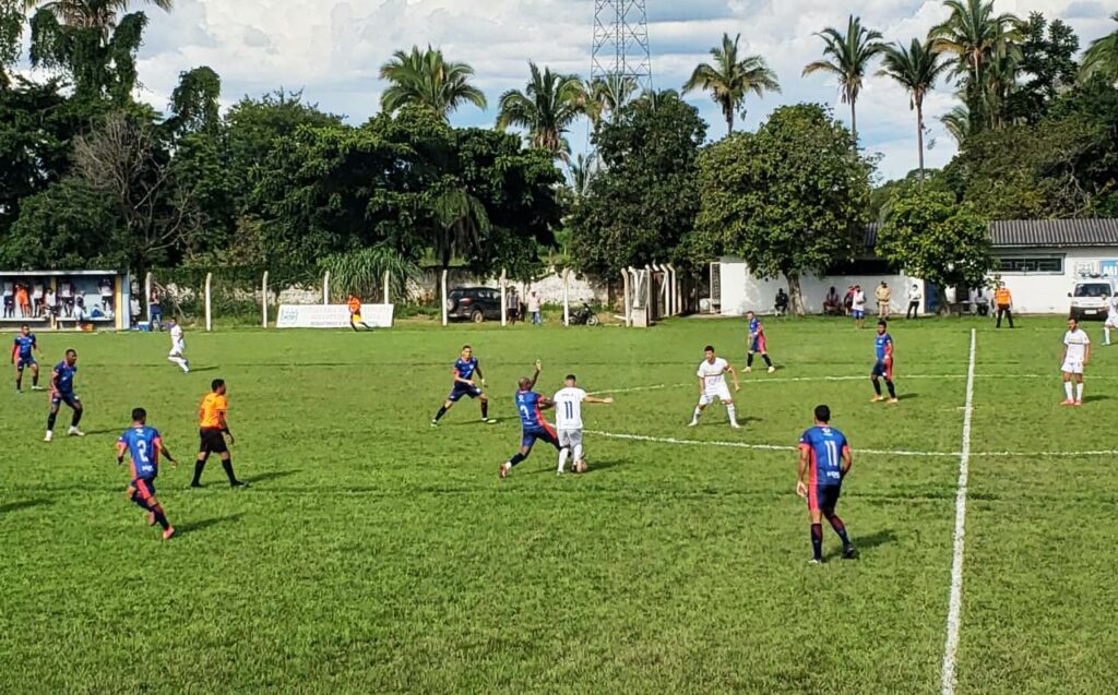  Tocantins de Miracema (azul) 0 x 3 Palmas